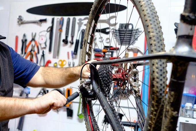 Was Verdient Ein Fahrradmechaniker In Einem Jahr?
